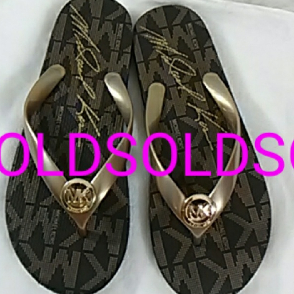 SOLD Michael Kors MK Signature Thong Sandals sz. 8